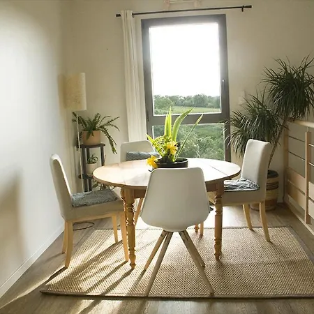 De La לינה וארוחת בוקר